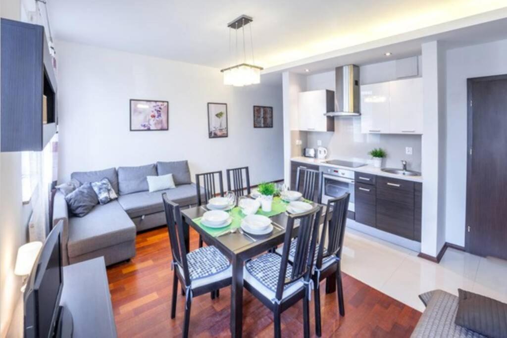 2 Sobieski / City Center